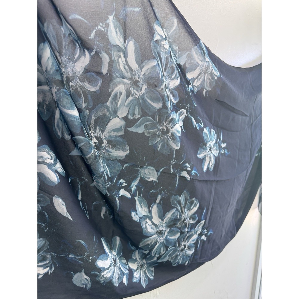st. John Silk Scarf Wrap Blue White Floral - Picture 6 of 10
